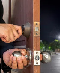 Cleveland City Locksmith Cleveland, OH 216-606-9008 Cleveland City Locksmith Cleveland, OH 216-606-9008 - res-01